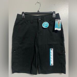 Lee Shorts Women’s Relaxed Fit Bermuda Cargo, Black, Size 6 Medium, NWT